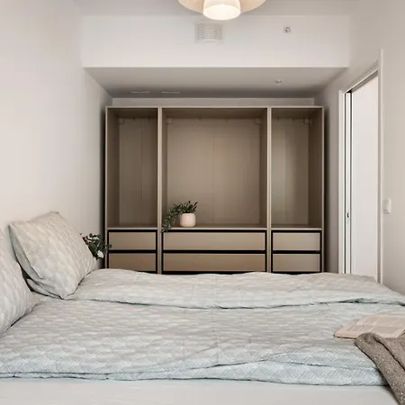 Helt Ny Leilighet, Ytre Sandviken I