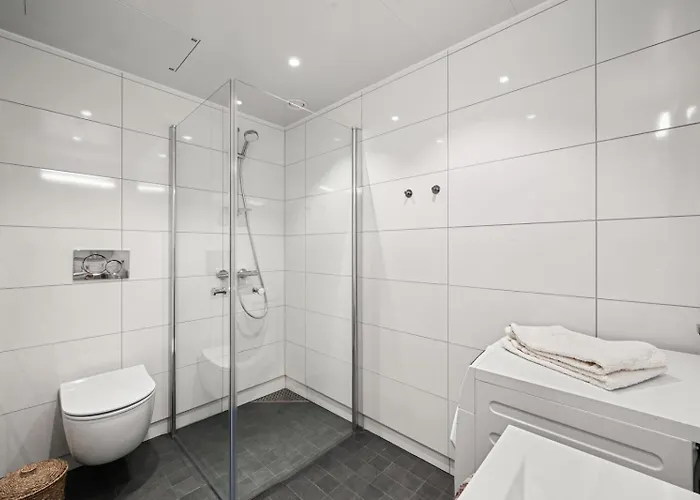 Helt Ny Leilighet, Ytre Sandviken I شقة *